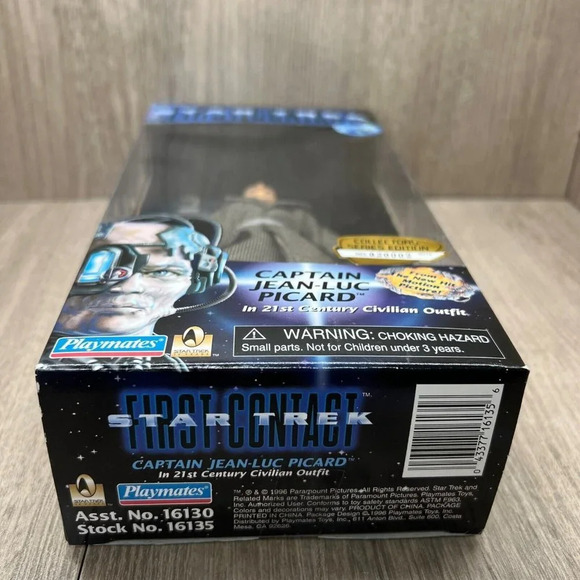 Star Trek First Contact Captain Jean-Luc Picard Action Figure- Playmates Toys - Picture 4 of 9